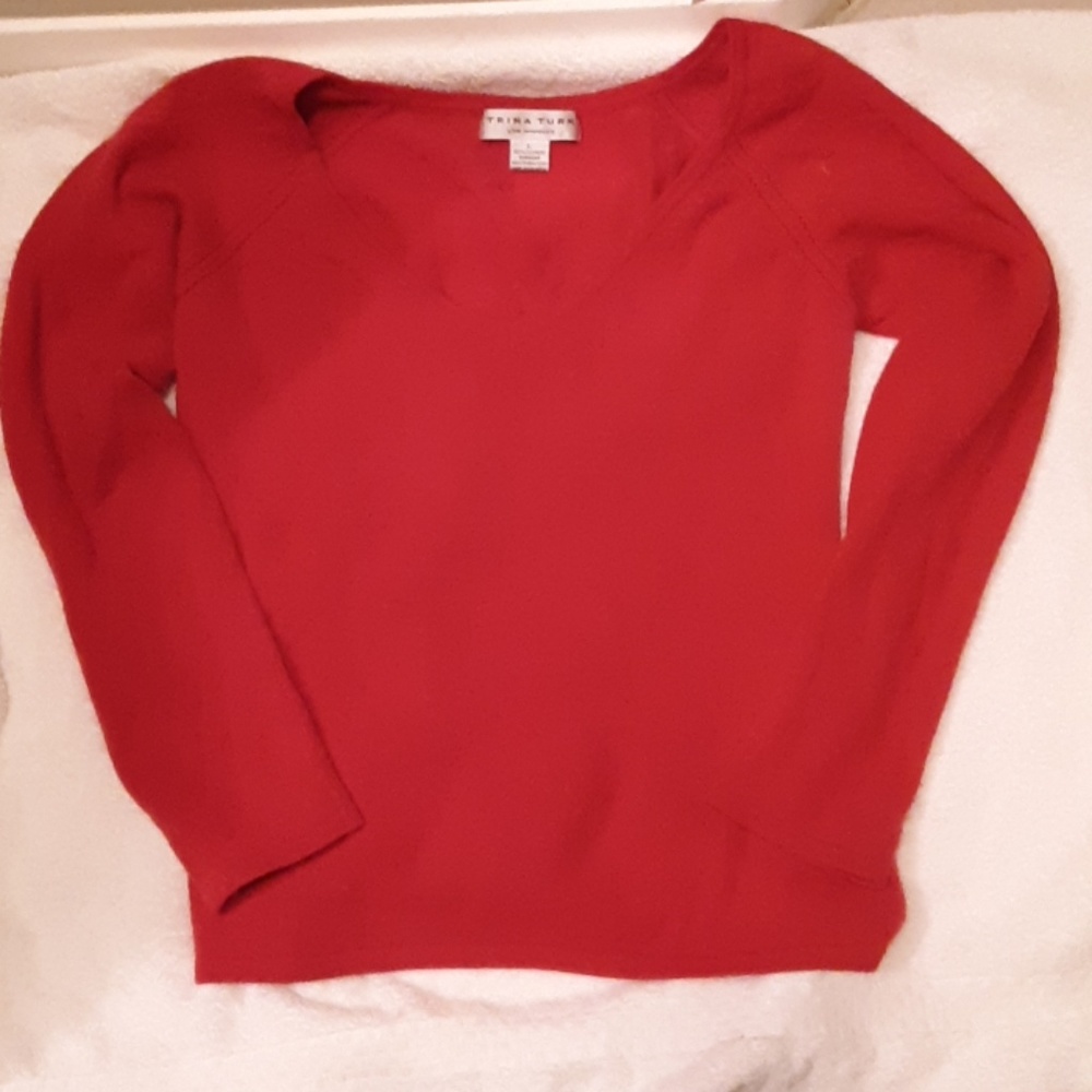 Like New Tina Turk red cashmere sweater